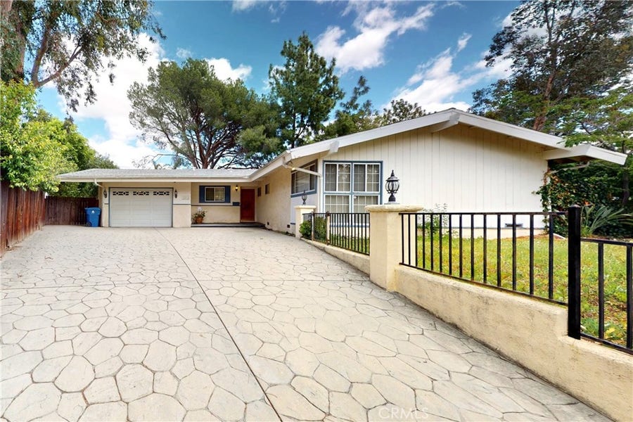Property photo for 11918 Cameo Place, Granada Hills, CA