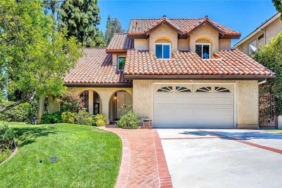 Property photo for 22253 Drums Court, Calabasas, CA