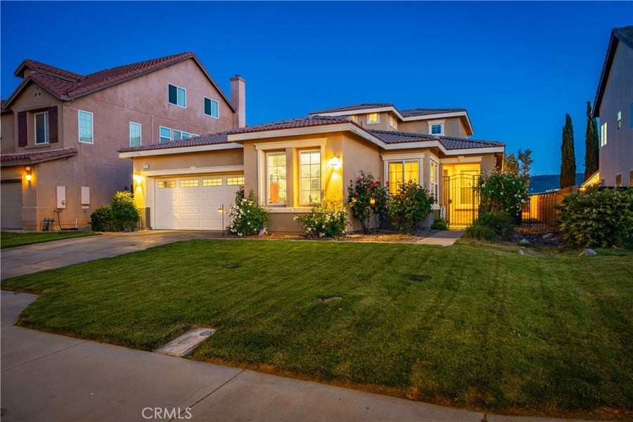 Property photo for 6100 W K-10 Avenue, Lancaster, CA
