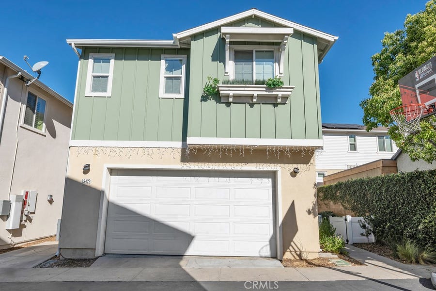 Property photo for 13423 W Saddle Rock Place, Sylmar, CA