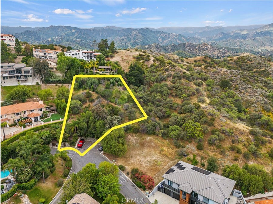 Property photo for 24879 Bella Vista Drive, Newhall, CA