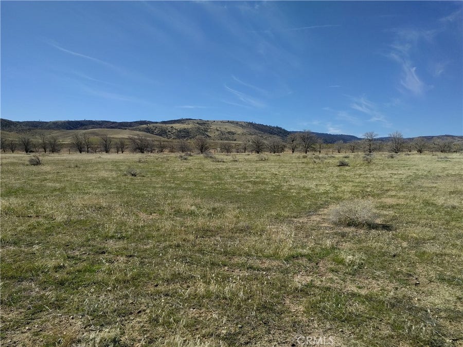 Property photo for 191 W Avenue F-14, Fairmont, CA