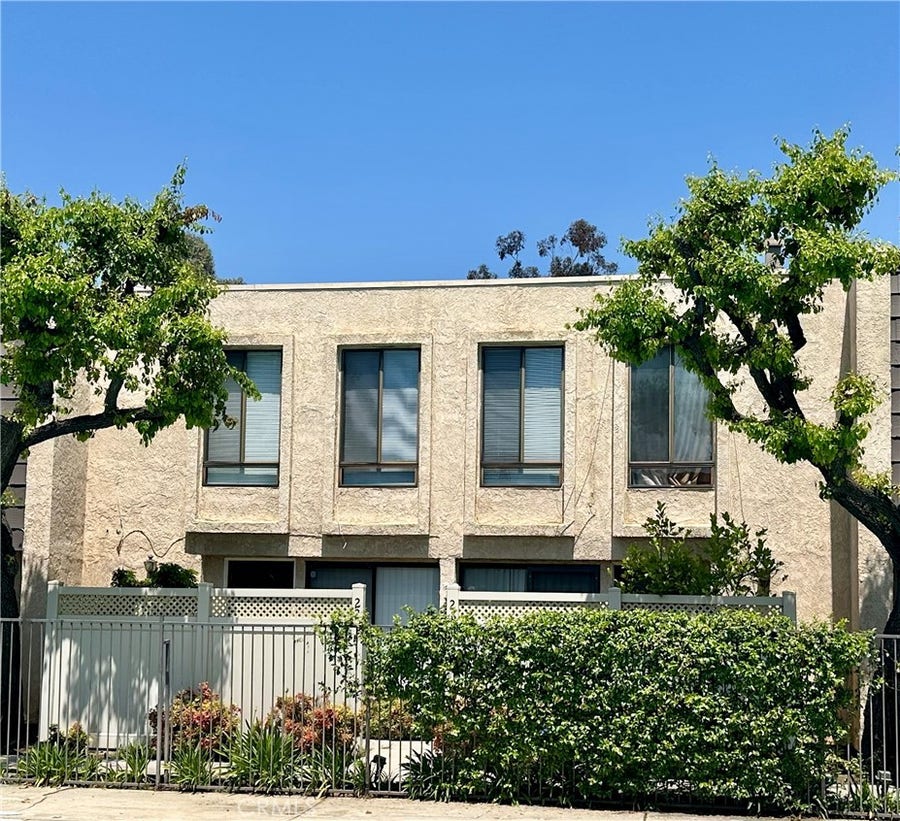 Property photo for 15031 Chatsworth, #22, San Fernando, CA