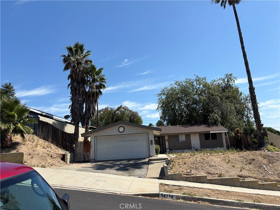 Property photo for 18716 Oakmoor, Canyon Country, CA