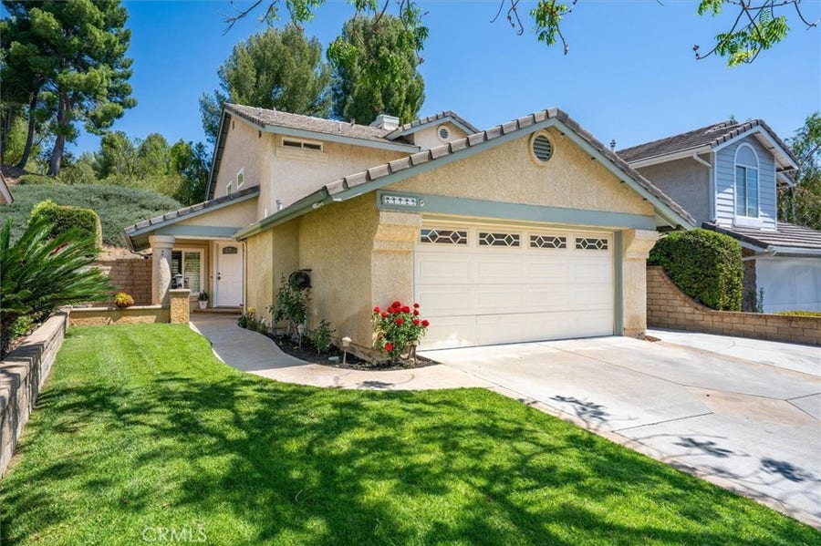 Property photo for 21725 Jeffers Lane, Saugus, CA
