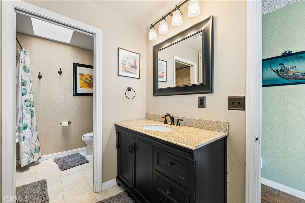 5055 W Avenue K12, Lancaster, CA 93536