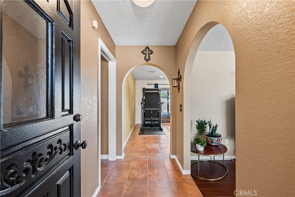 5055 W Avenue K12, Lancaster, CA 93536