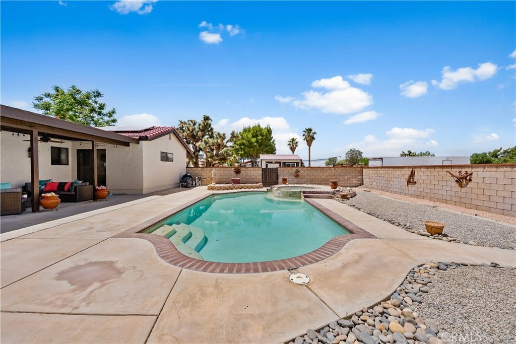 5055 W Avenue K12, Lancaster, CA 93536