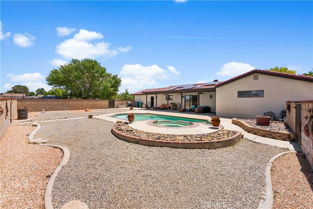 5055 W Avenue K12, Lancaster, CA 93536