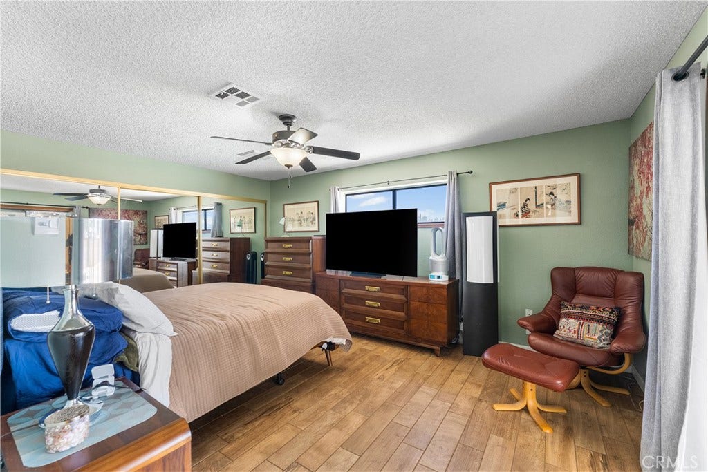 5055 W Avenue K12, Lancaster, CA 93536