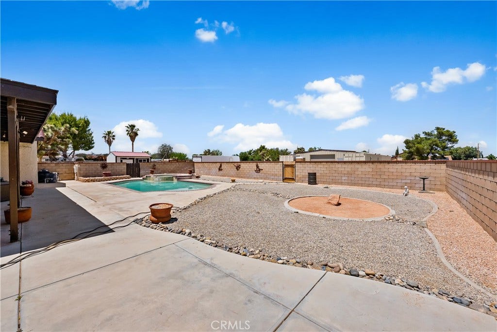 5055 W Avenue K12, Lancaster, CA 93536