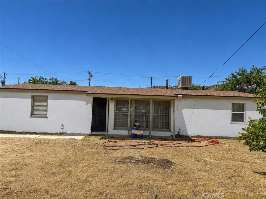 Property photo for 1118 W P14 Avenue W, Palmdale, CA