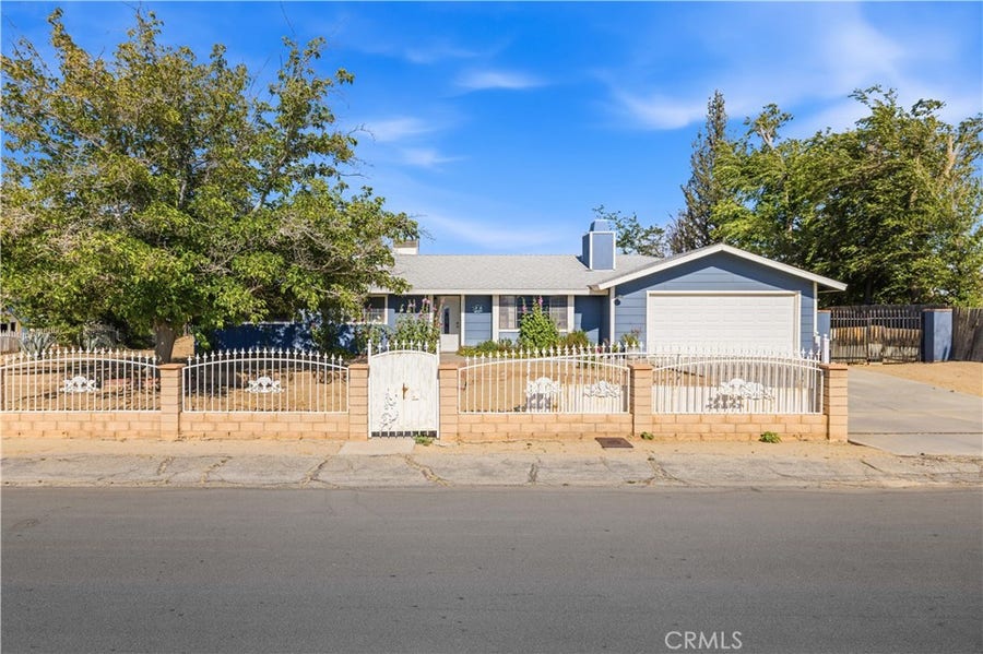 Property photo for 40954 168th E, Lancaster, CA