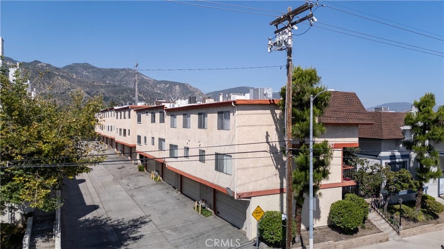Property photo for 14287 foothill Boulevard, #14, Sylmar, CA