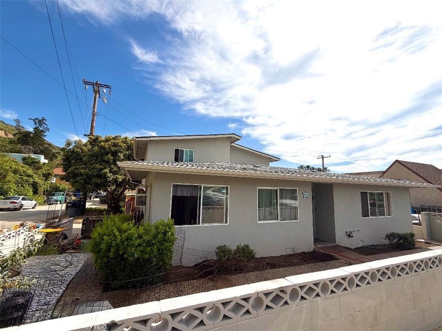 Property photo for 6840 W Santa Barbara, Ventura, CA