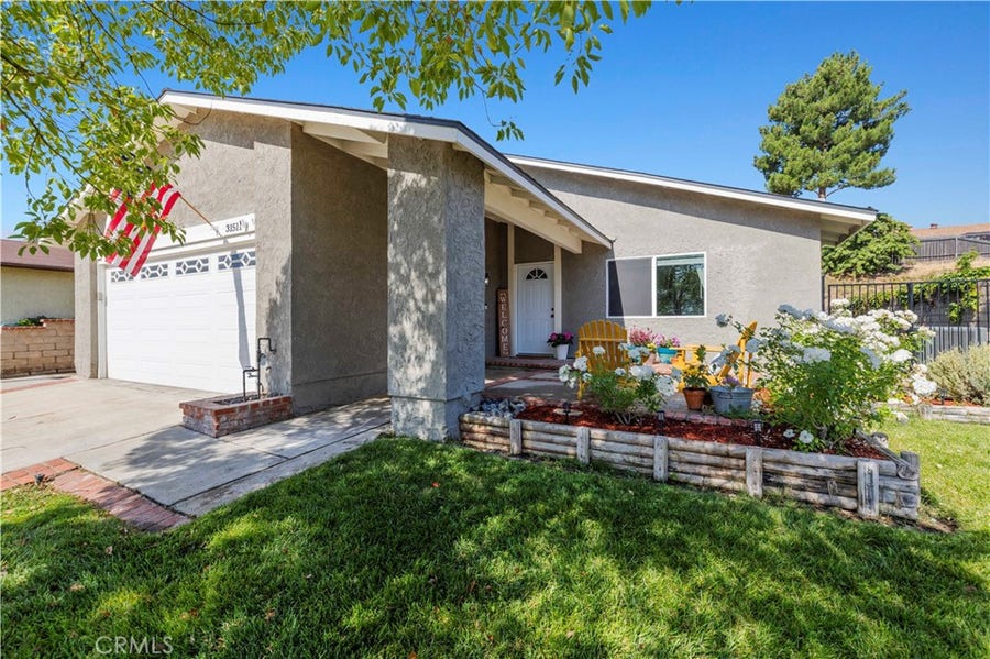 Property photo for 31511 Cherry, Castaic, CA