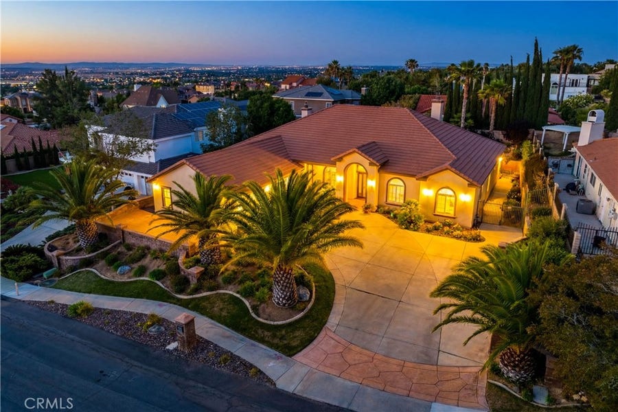 Property photo for 41536 W 67th Street, Palmdale, CA