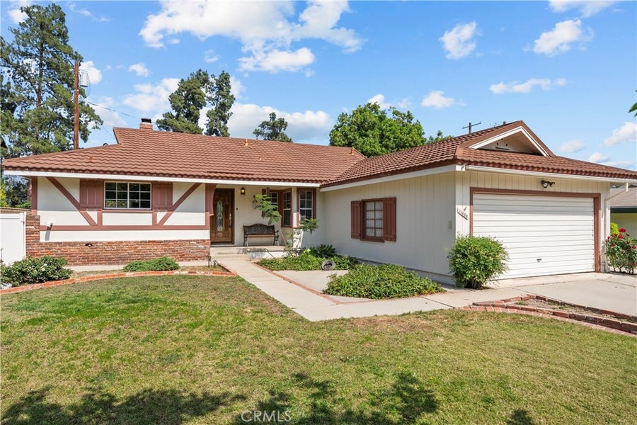 Property photo for 11600 De Celis Pl, Granada Hills, CA