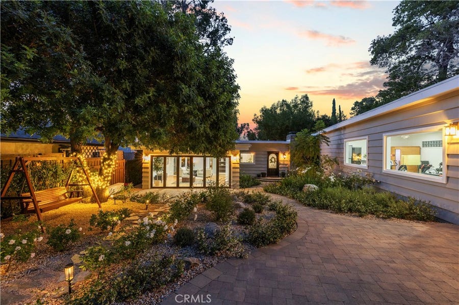Property photo for 22125 Avenue Morelos, Woodland Hills, CA
