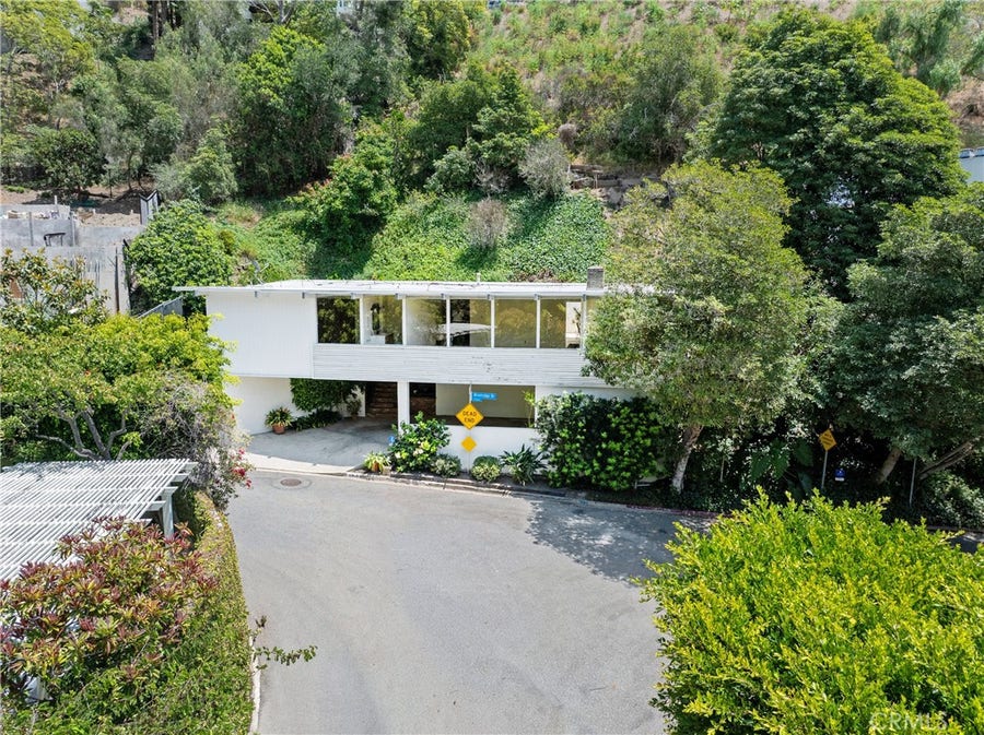 Property photo for 1364 Braeridge Drive, Beverly Hills, CA