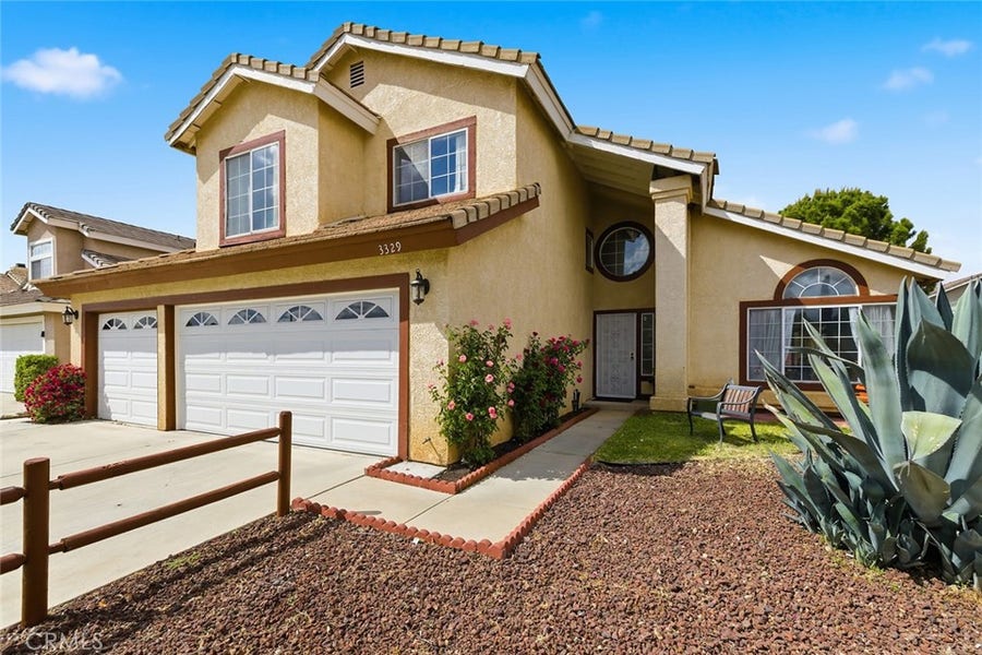 Property photo for 3329 Rollingridge Avenue, Palmdale, CA