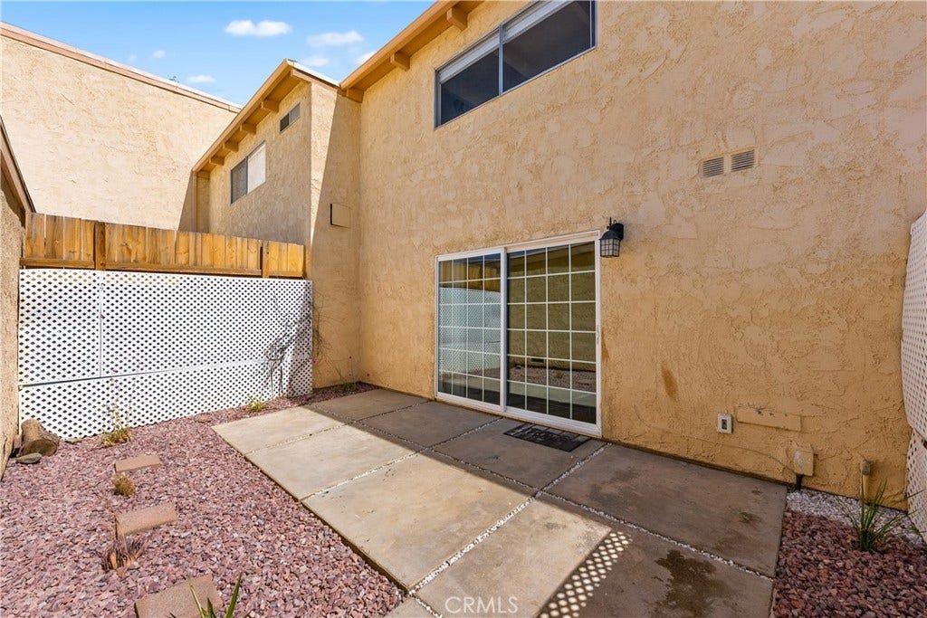 43629 Stanridge Avenue, Lancaster, CA 93535