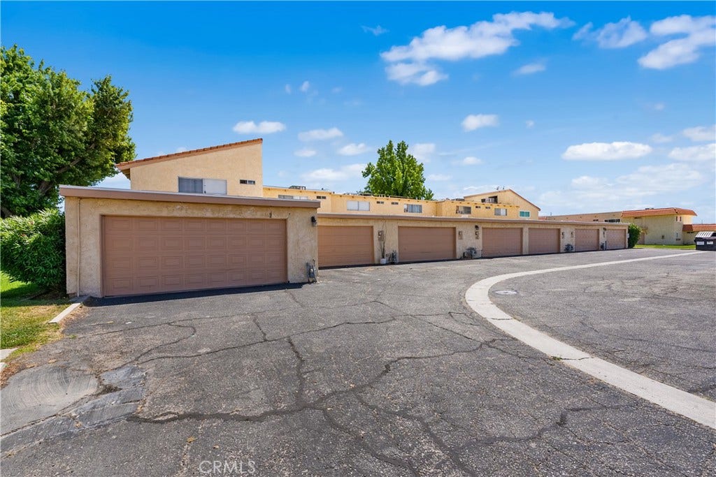 43629 Stanridge Avenue, Lancaster, CA 93535