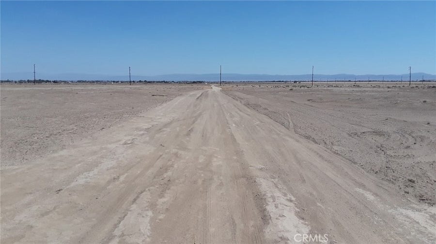 Property photo for 0 67th St W, Rosamond, CA