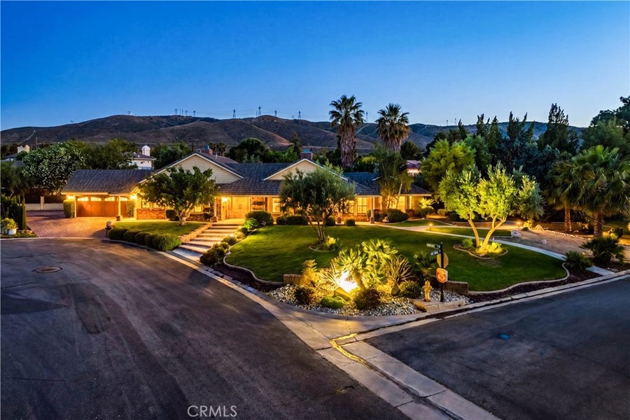 Property photo for 5842 Alleppo Lane, Palmdale, CA