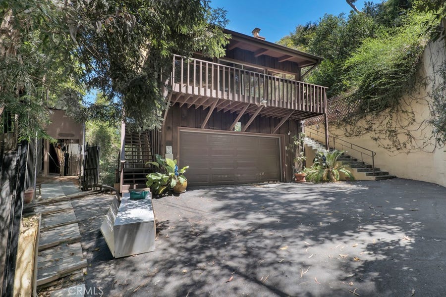 Property photo for 518 Latimer Rd, Santa Monica, CA