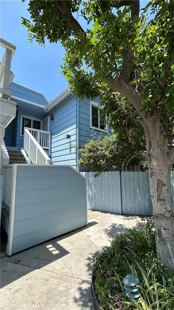 Property photo for 7025 Glade Ave, #18, Canoga Park, CA