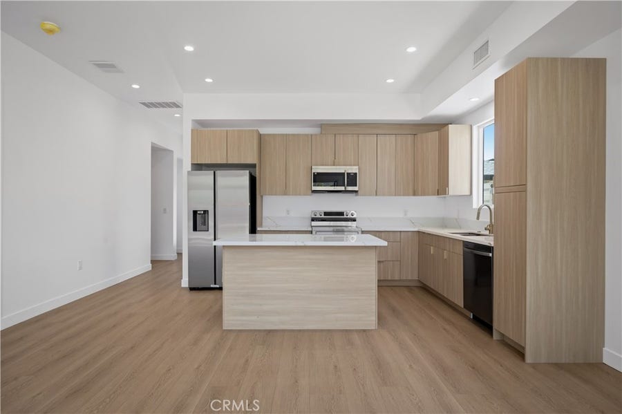 Property photo for 10053 Amestoy Avenue, Northridge, CA