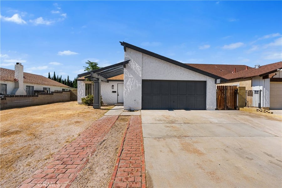 Property photo for 1015 Caperton, Lancaster, CA