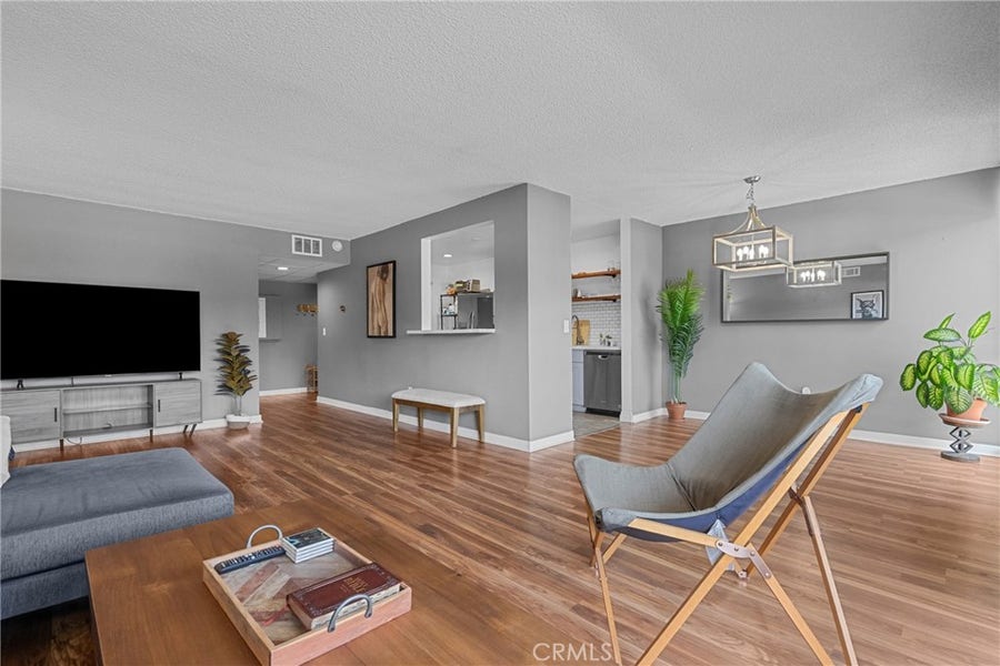 Property photo for 5454 Zelzah Avenue, #309, Encino, CA