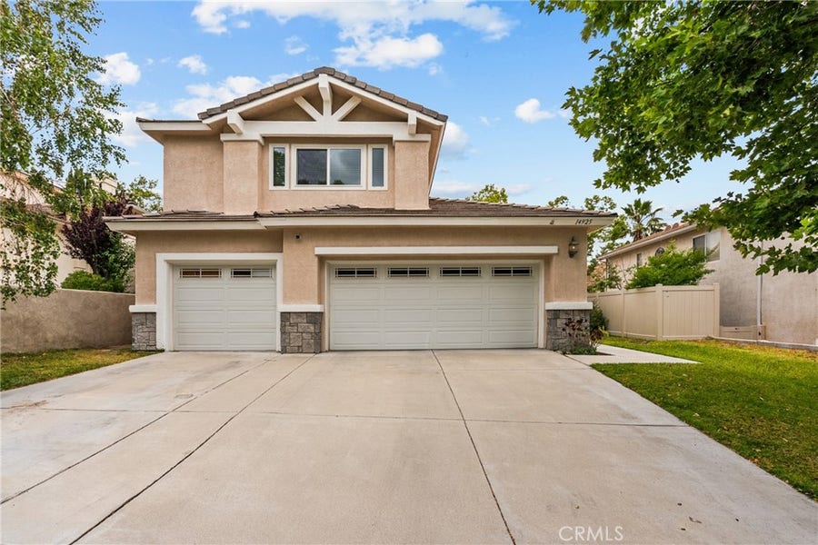 Property photo for 14925 Narcissus Crest, Canyon Country, CA