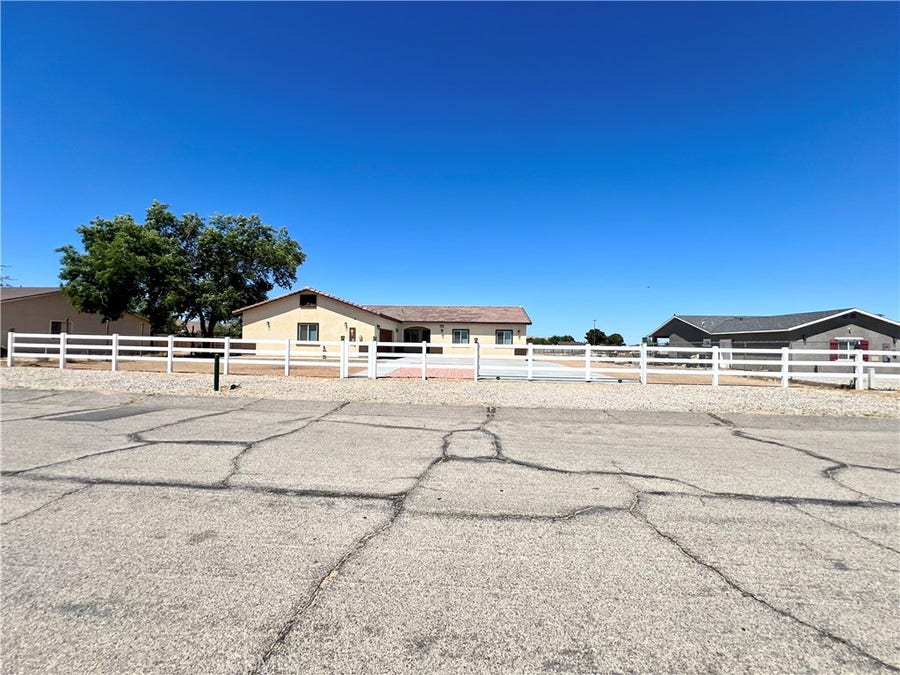 Property photo for 40719 171th Street, Lake Los Angeles, CA