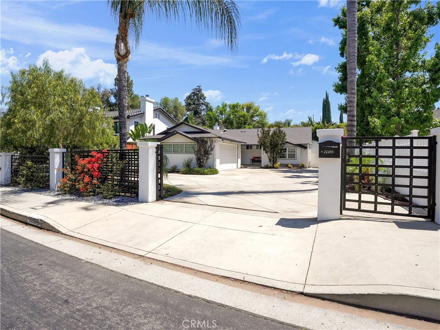Property photo for 22263 Avenue San Luis, Woodland Hills, CA