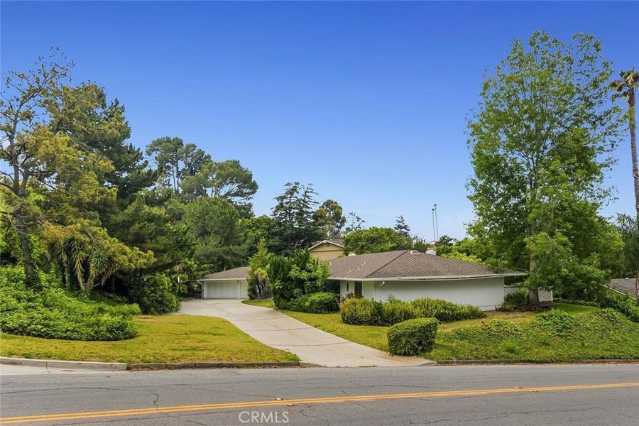 Property photo for 975 Valley Vista Drive, Camarillo, CA