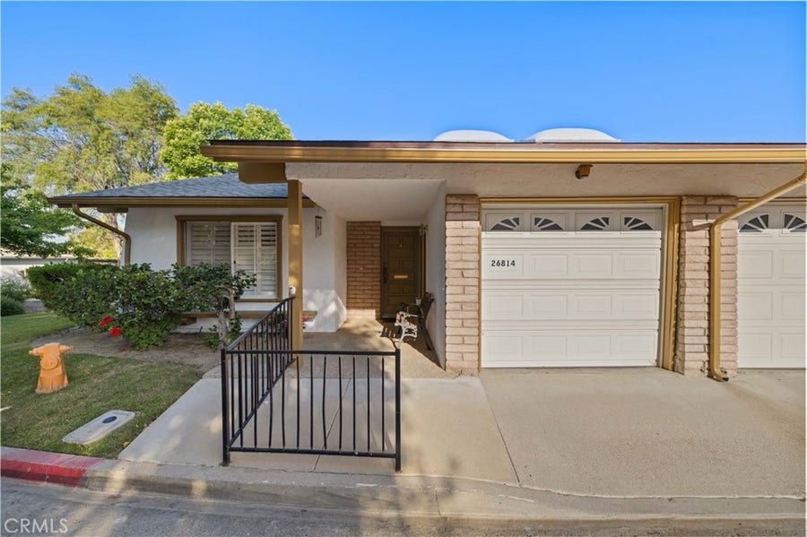 Property photo for 26814 Oak Garden Court, Newhall, CA