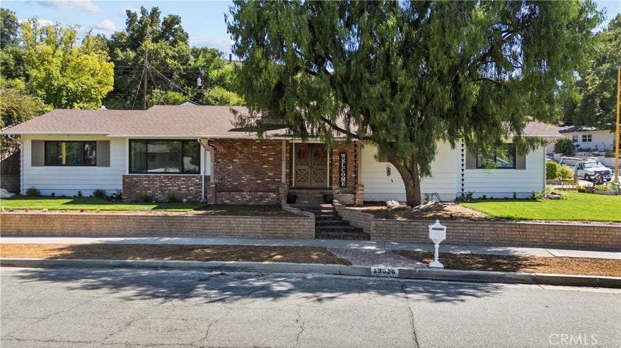 Property photo for 23626 Neargate, Newhall, CA