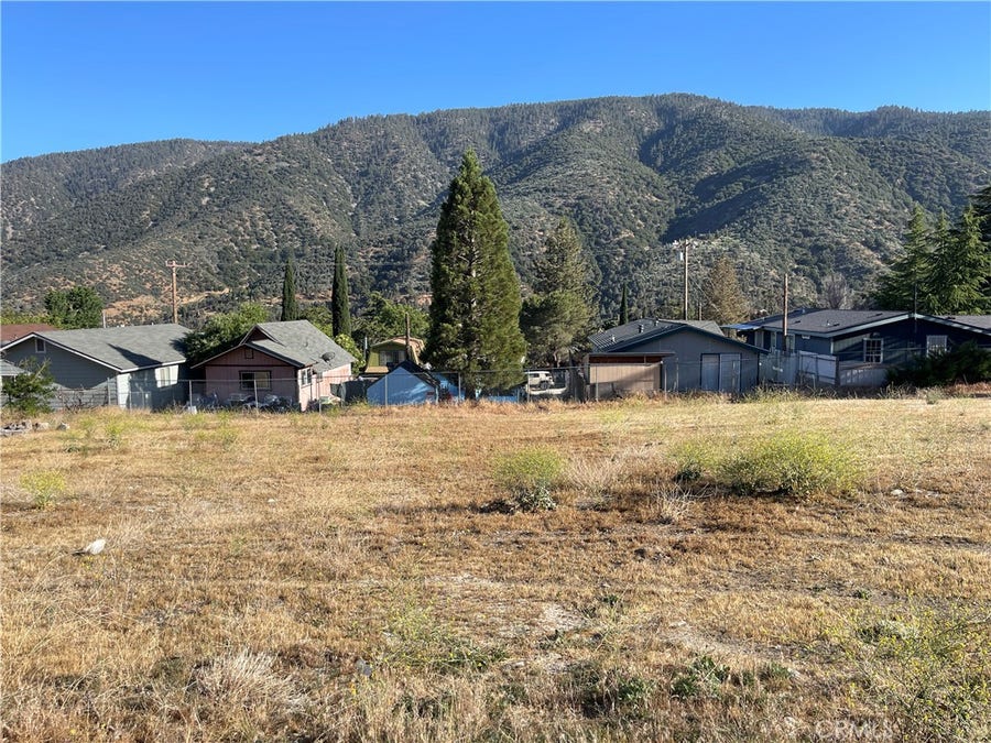Property photo for 4228 N End, Frazier Park, CA