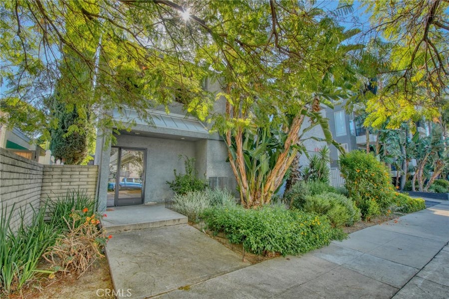 Property photo for 4546 Murietta Avenue, #105, Sherman Oaks, CA
