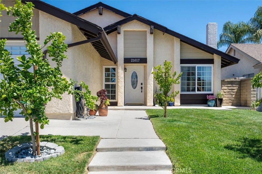 Property photo for 21617 Turmeric Court, Saugus, CA