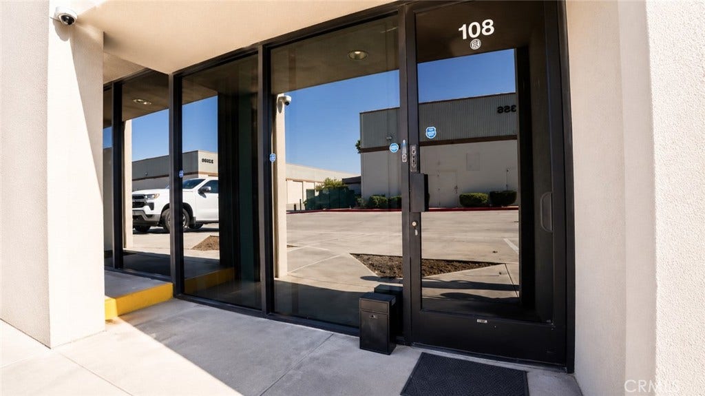 21352 Nordhoff, Chatsworth, CA 91311