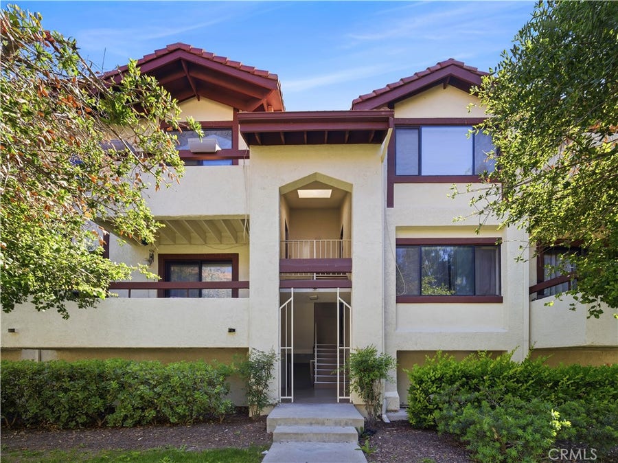 Property photo for 18168 W Sundowner Way, #1016, Canyon Country, CA