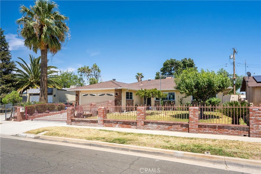 Property photo for 38452 Stanridge, Palmdale, CA