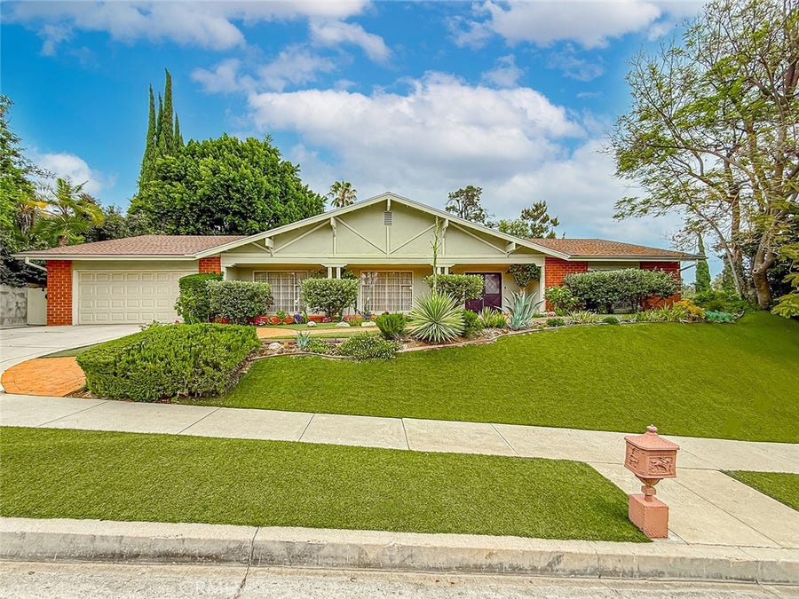 Property photo for 17323 Citronia, Northridge, CA