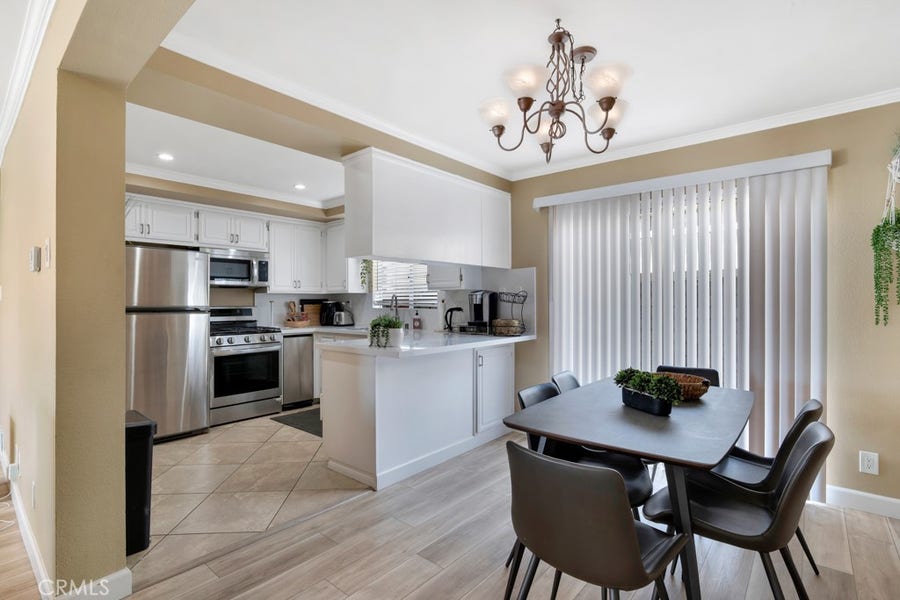 Property photo for 753 Warwick Ave, Thousand Oaks, CA