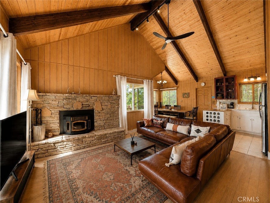 Property photo for 15312 Juniper Court, Pine Mountain Club, CA