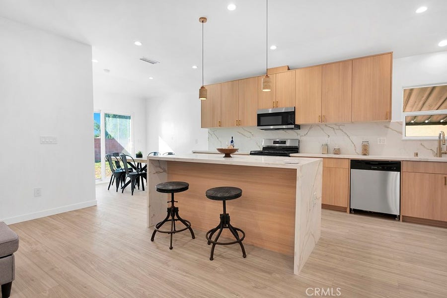 Property photo for 14868 Envoy, Sylmar, CA